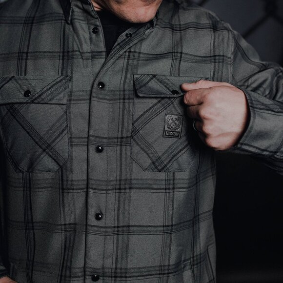 NWT Dixxon Dakota Gray Plaid Sherpa Lined Flannel Jacket - Picture 6 of 10